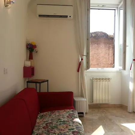 Apartment Between Termini & Colosseo Rome