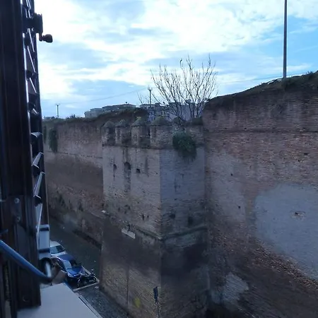 Apartment Between Termini & Colosseo Rome
