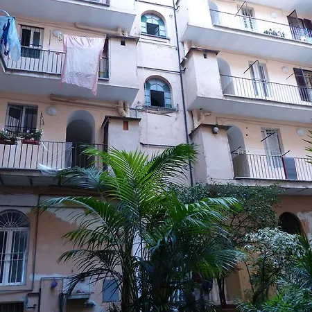 Between Termini & Colosseo Apartment *